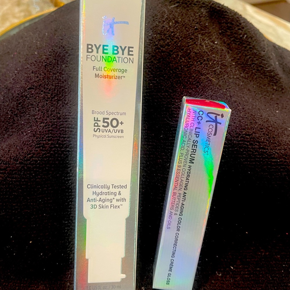 It Cosmetics Foundation and Lip Serum